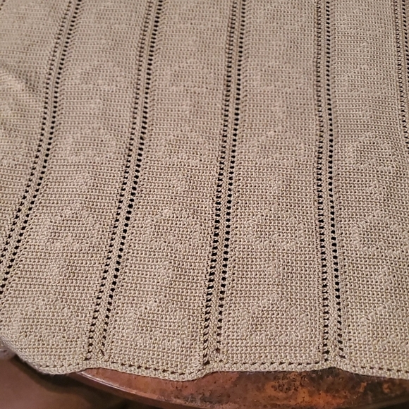 Handmade 45" Cream Heart Throw or Blanket - Picture 4 of 5
